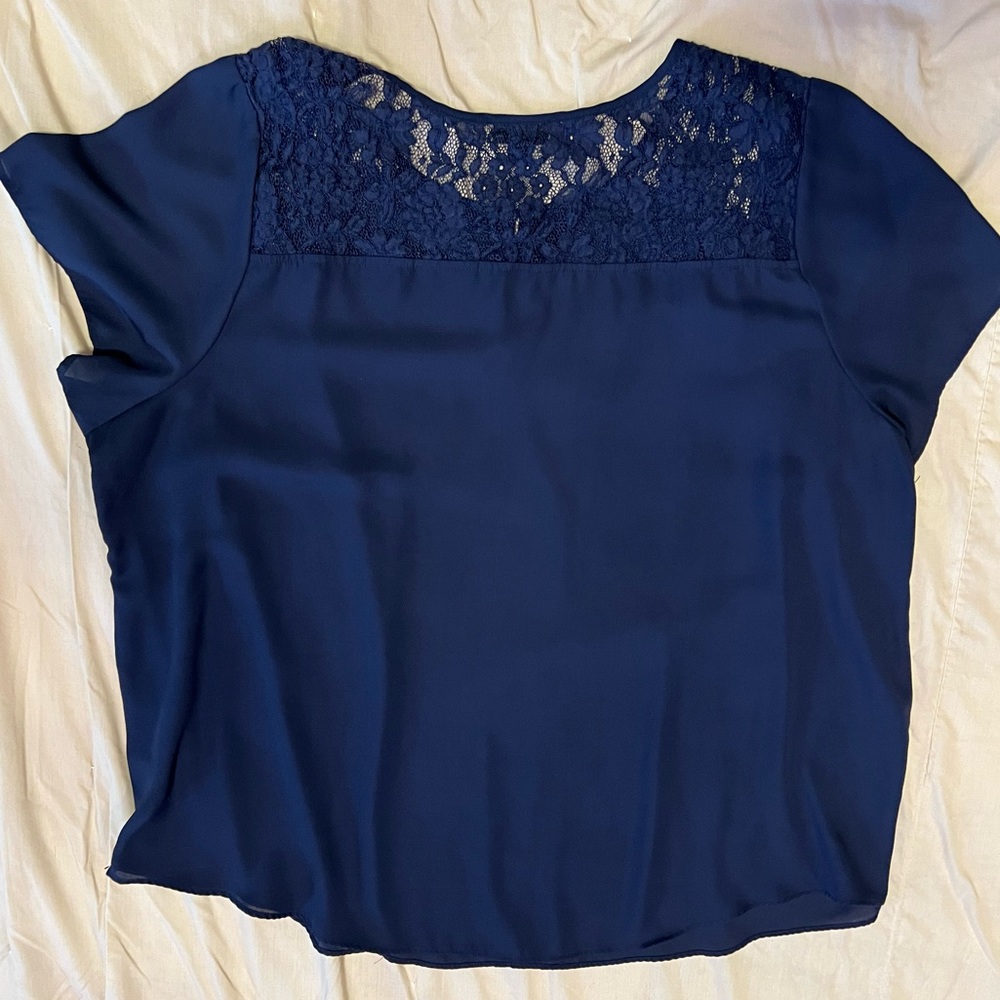 Torrid Blouse - Picture 2 of 3